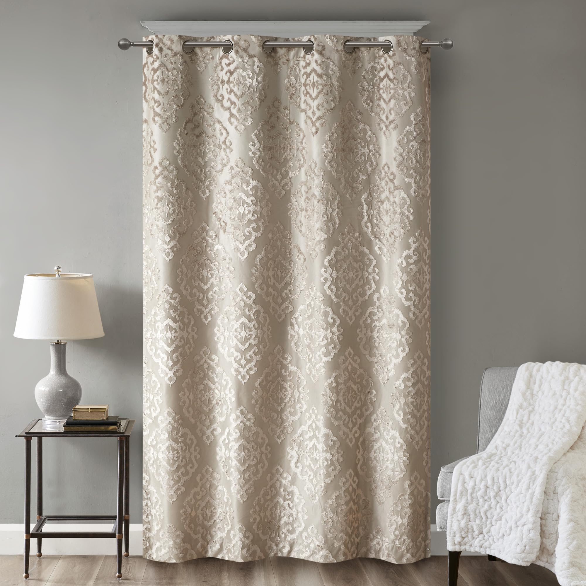 Sun Smart Amelia Jacquard Paisley Total Blackout Curtain for Bedroom, Luxury Single Window Panel Living Room Family-Room Kitchen, Grommet Top, 1-Panel Pack, 50"x95", Champagne
