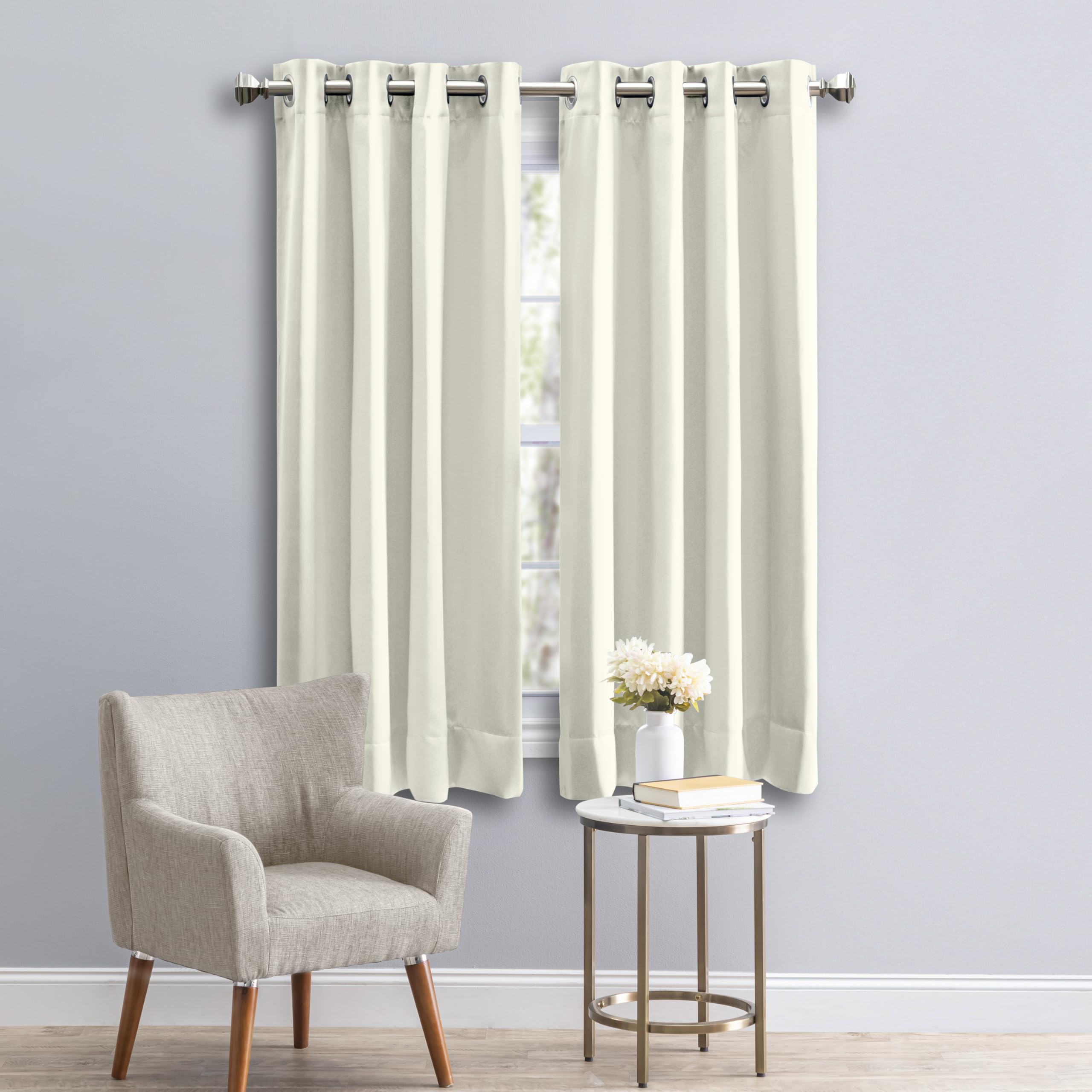 Ricardo Ultimate Blackout Grommet Panel with Wand, 56" W x 36" L, Ivory