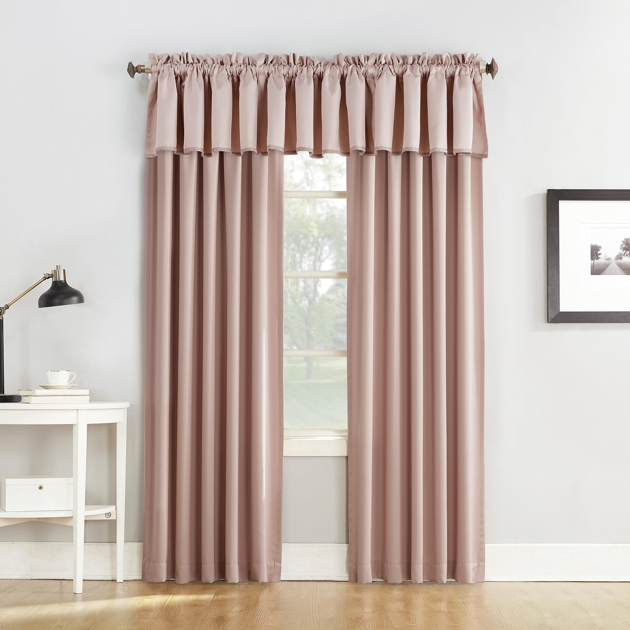 Sun Zero Barrow Energy Efficient Rod Pocket Curtain Single Valance