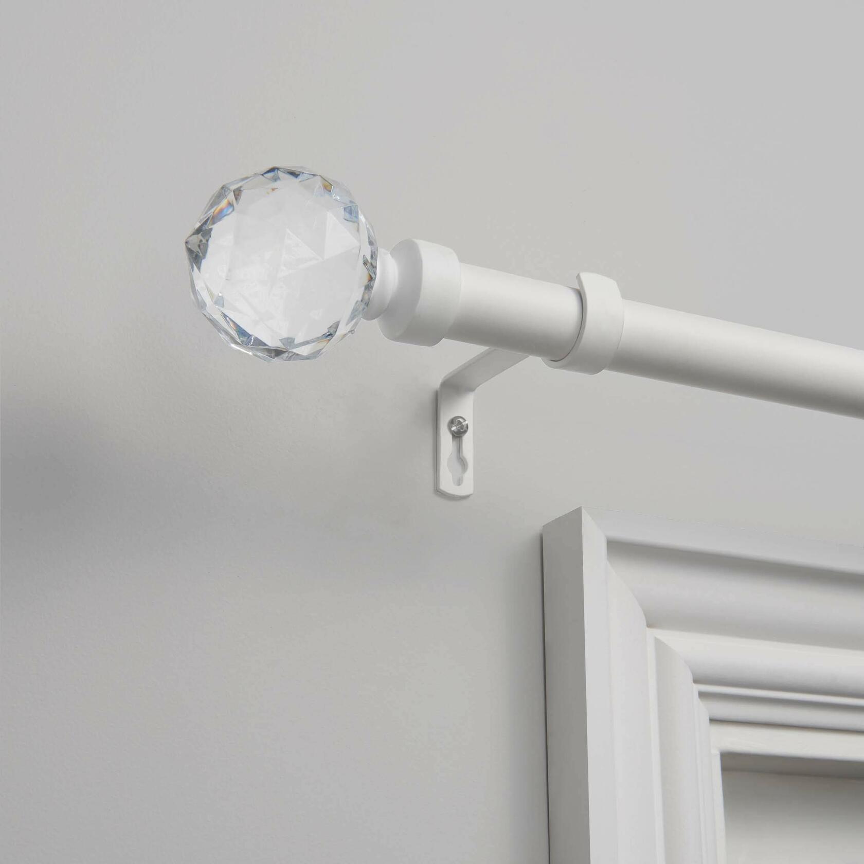 EXCLUSIVE HOME Crystal Ball 1" Curtain Rod and Coordinating Finial Set, Matte White, Adjustable 36"-72"