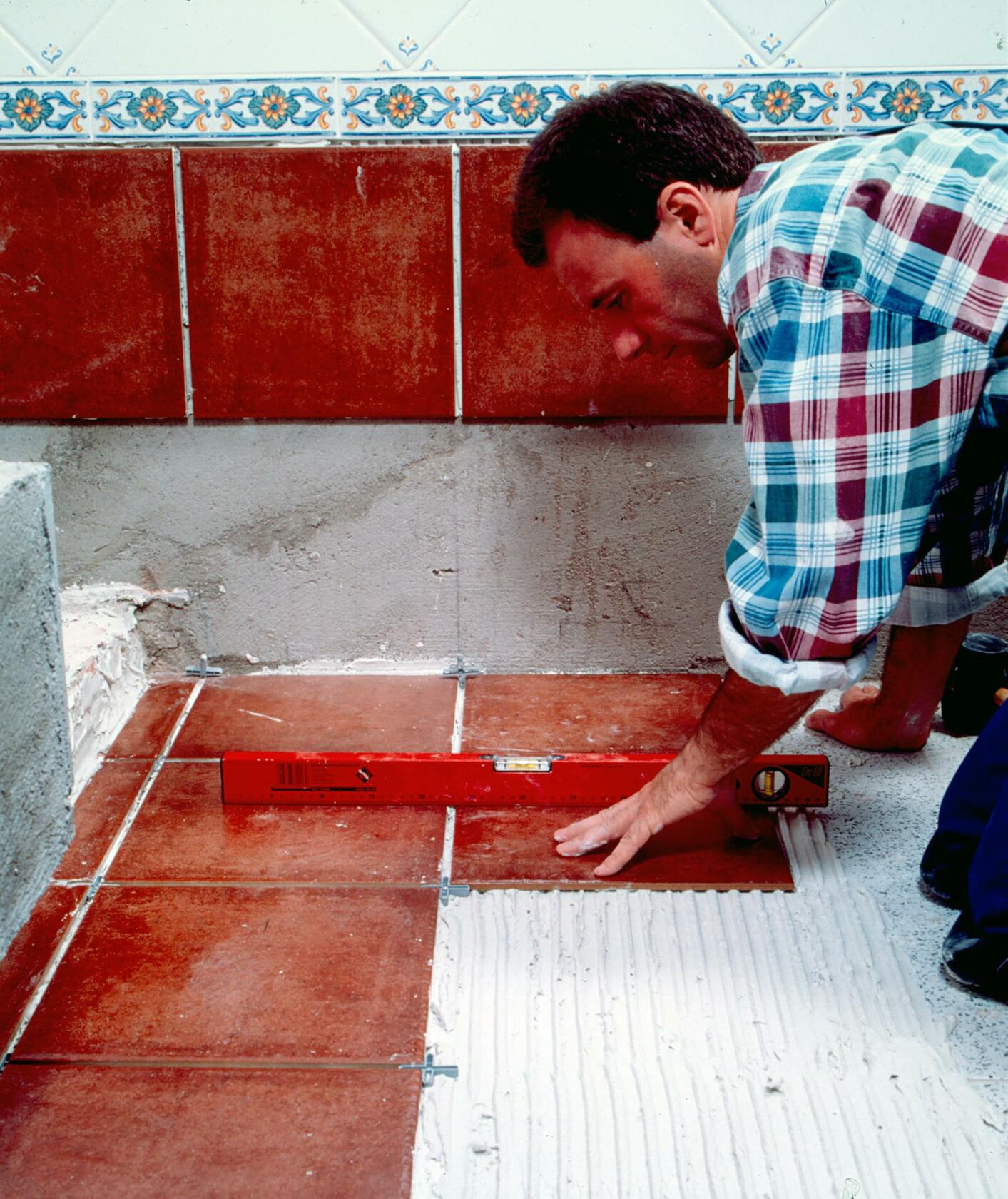 Tile Spacer 1/16" (1,5mm) Jar 1000 Pieces for Precise Wall & Floor Tile Installation | High-Quality, Impurity-Free Material for Minimal Joints