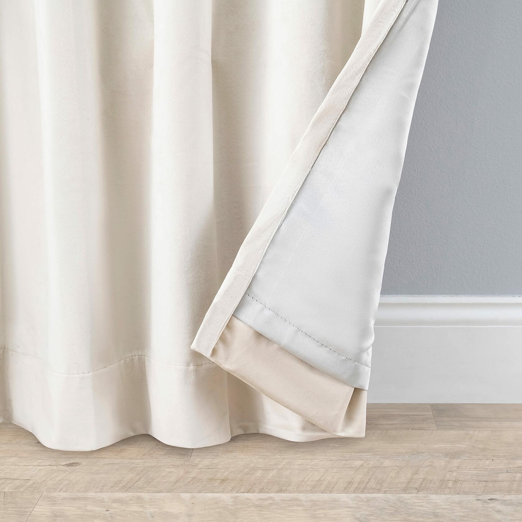 Ricardo Trading Velvet Lined RP w/BT Panel 50x84 Champagne