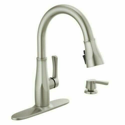 Delta Owendale Single-Handle Pull-Down Sprayer Kitchen Faucet with ShieldSpray Technology in SpotShield Stainless