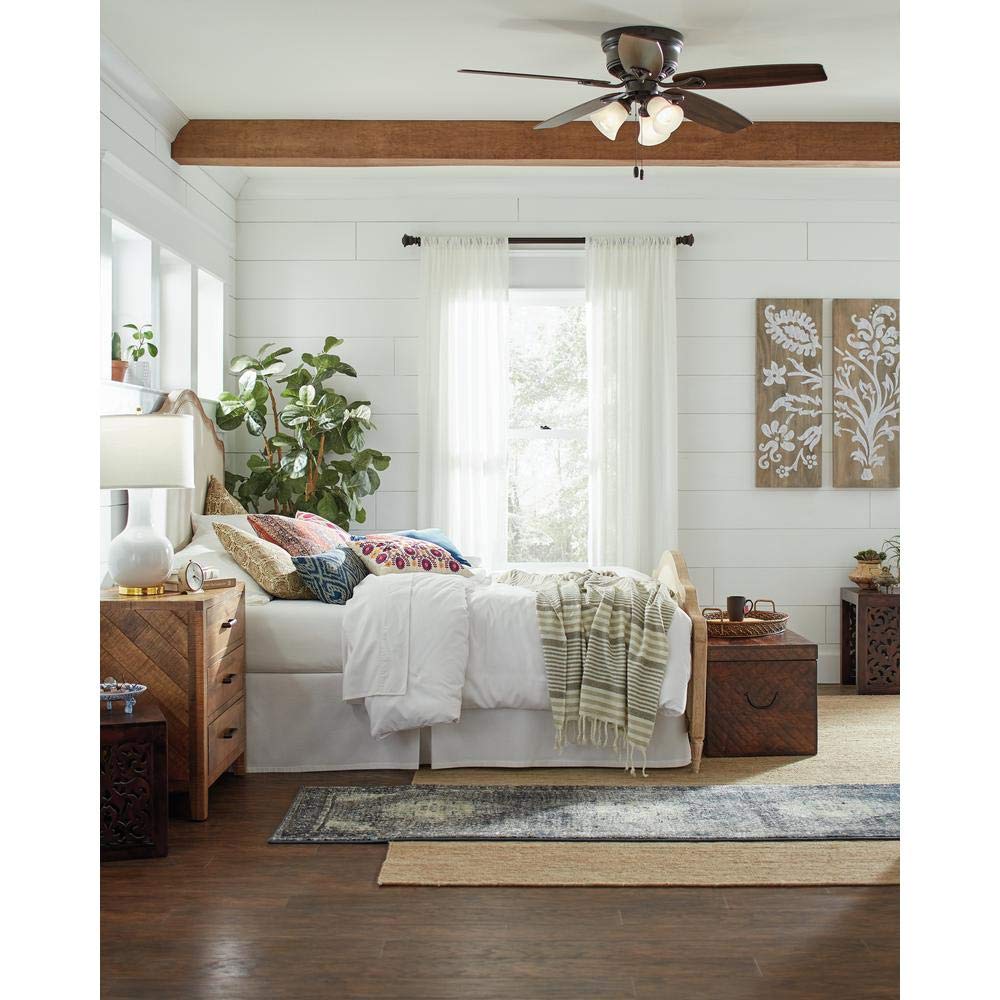 Hunter 52016 Oakhurst 52 in. LED Indoor Low Profile New Bronze Ceiling Fan