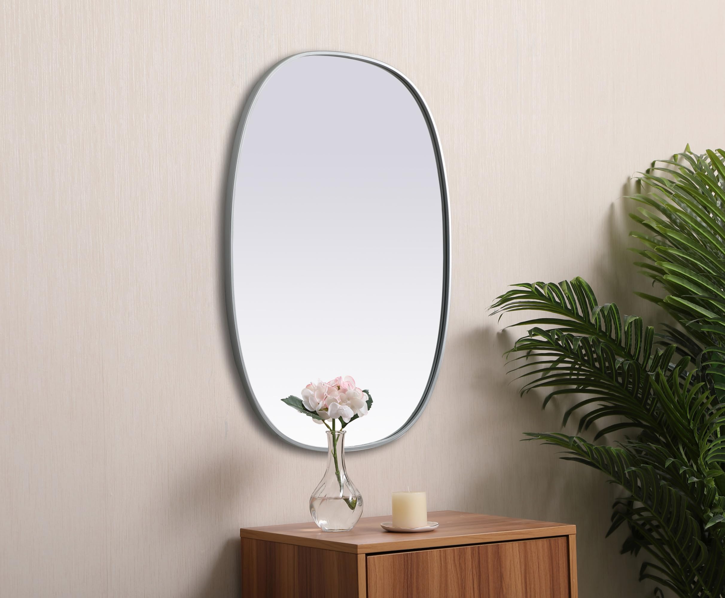 Elegant Decor Brynn 30x40 Oval Modern MDF Wood/Iron Mirror in Brass