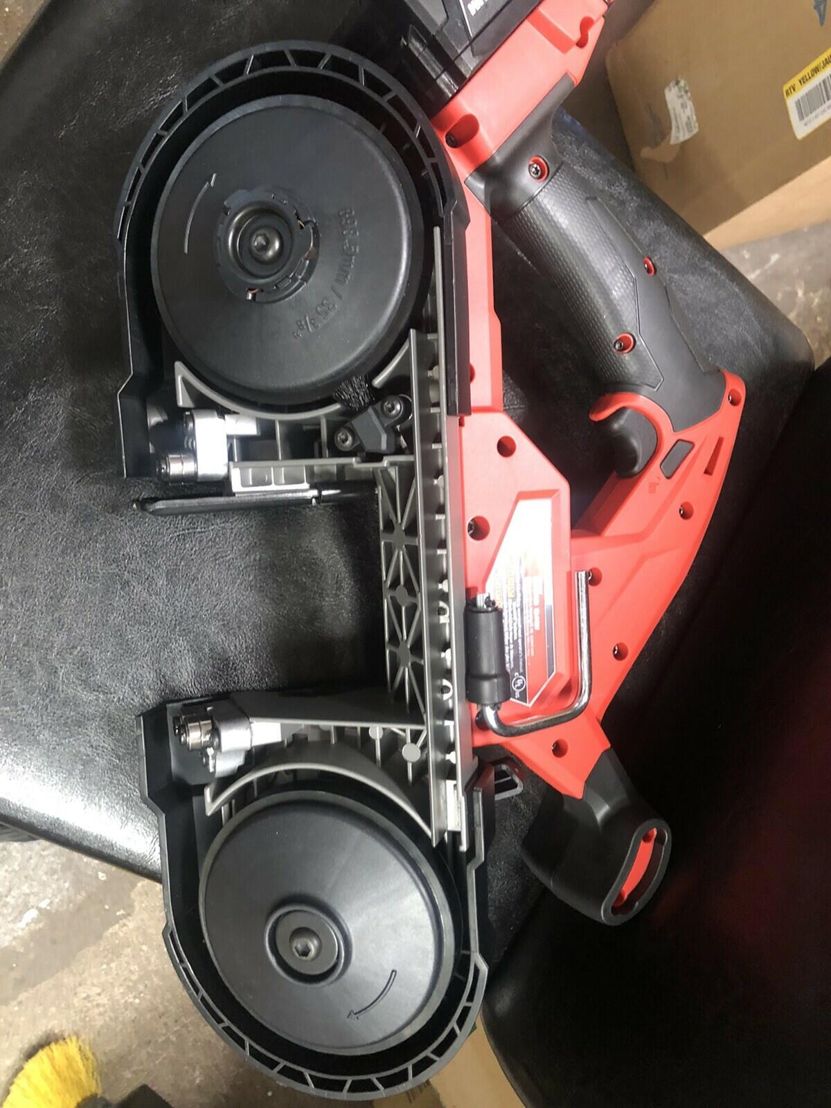 Milwaukee 2729-20 M18 FUEL Deep Cut Band Saw - w Battery M18 XC 5.0