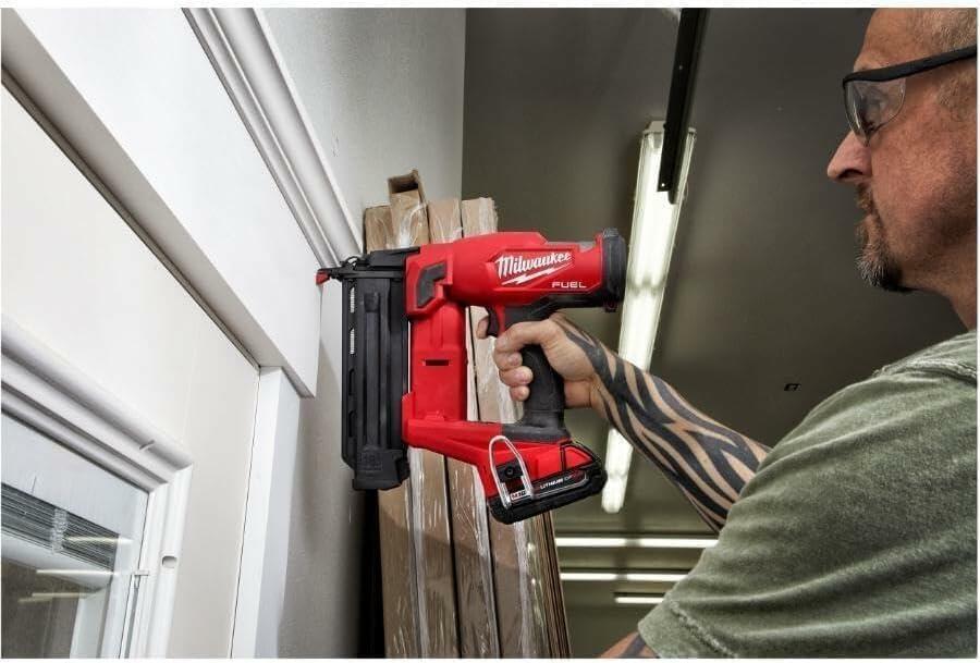 M18 Fuel 18 Gauge Cordless Brad Nailer - Tool Only