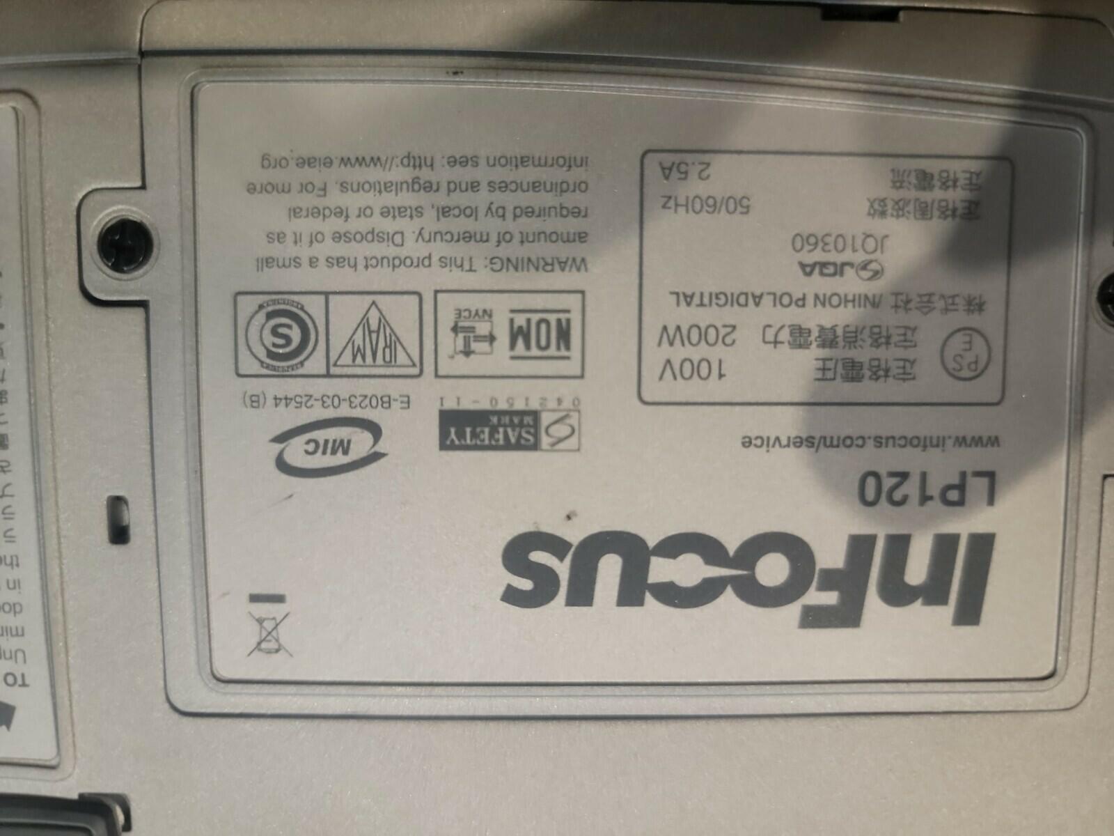 InFocus LP120 DLP Projector