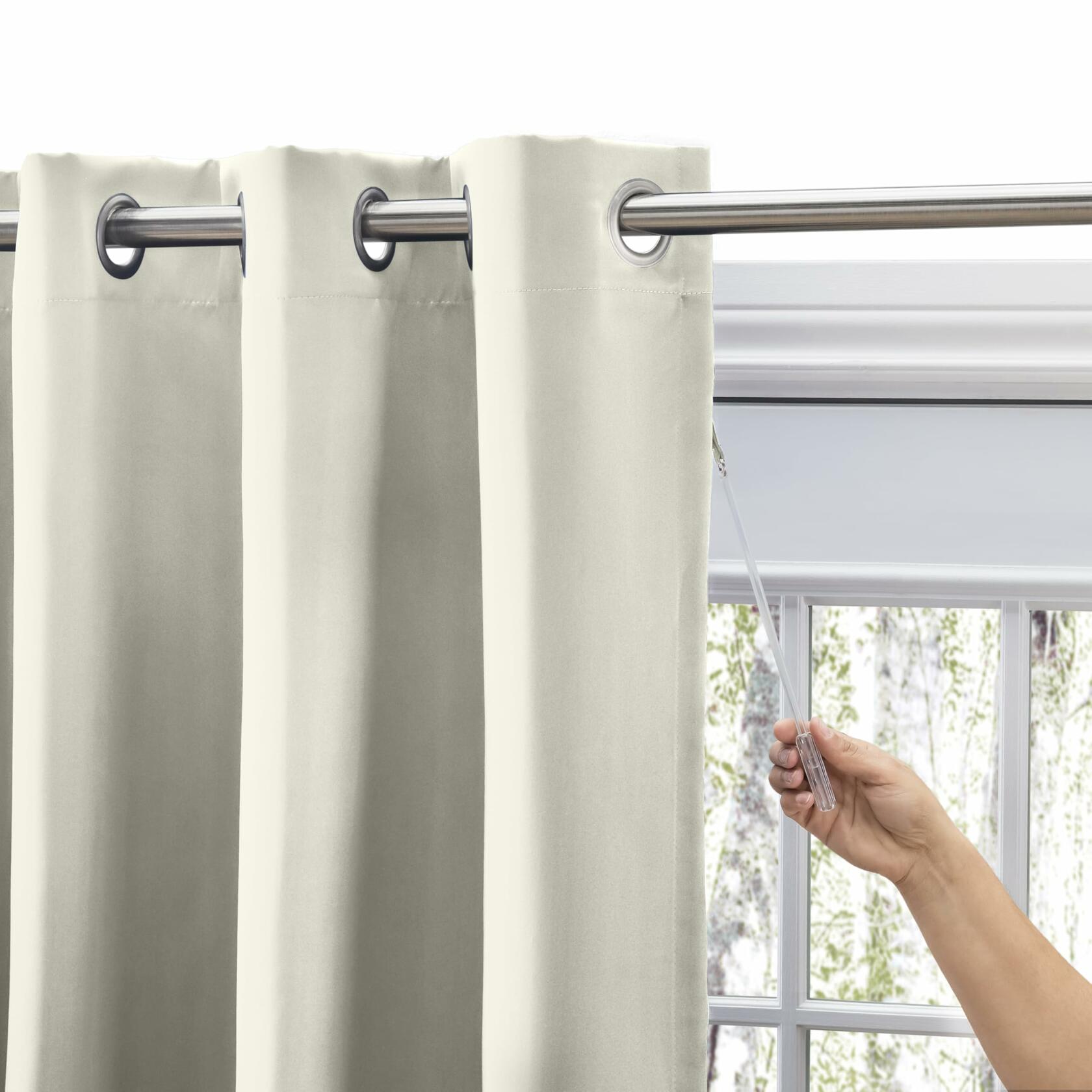 Ricardo Ultimate Blackout Grommet Panel with Wand, 56" W x 36" L, Ivory