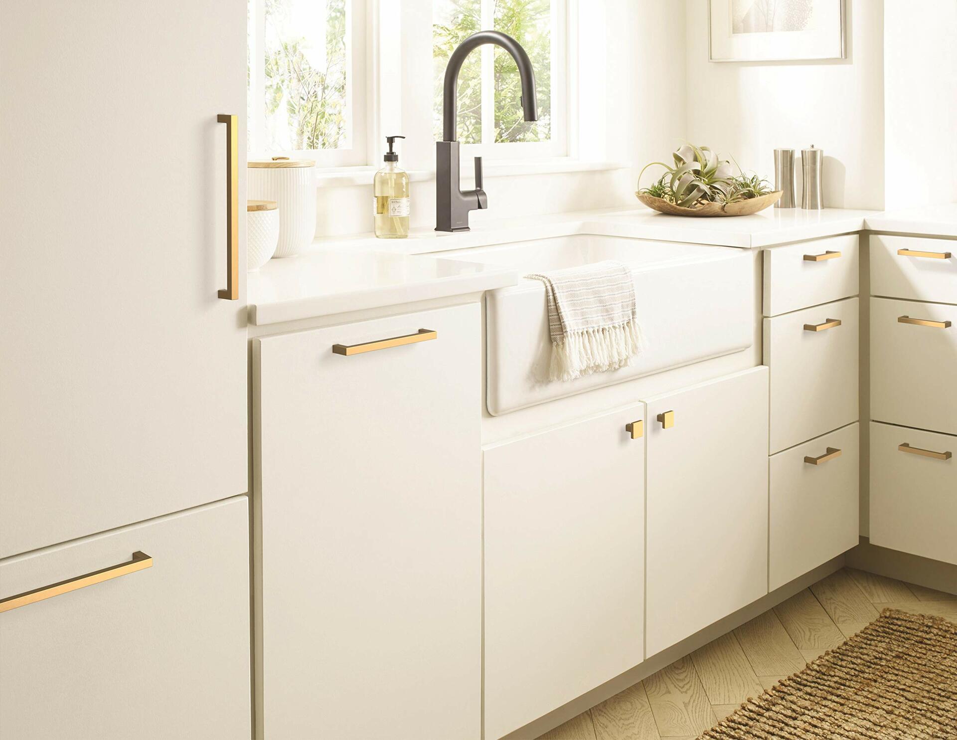 Amerock | Cabinet Pull | Champagne Bronze | 8-13/16 inch (224 mm) Center-to-Center | Monument | 1 Pack | Drawer Pull | Cabinet Handle | Cabinet Hardware