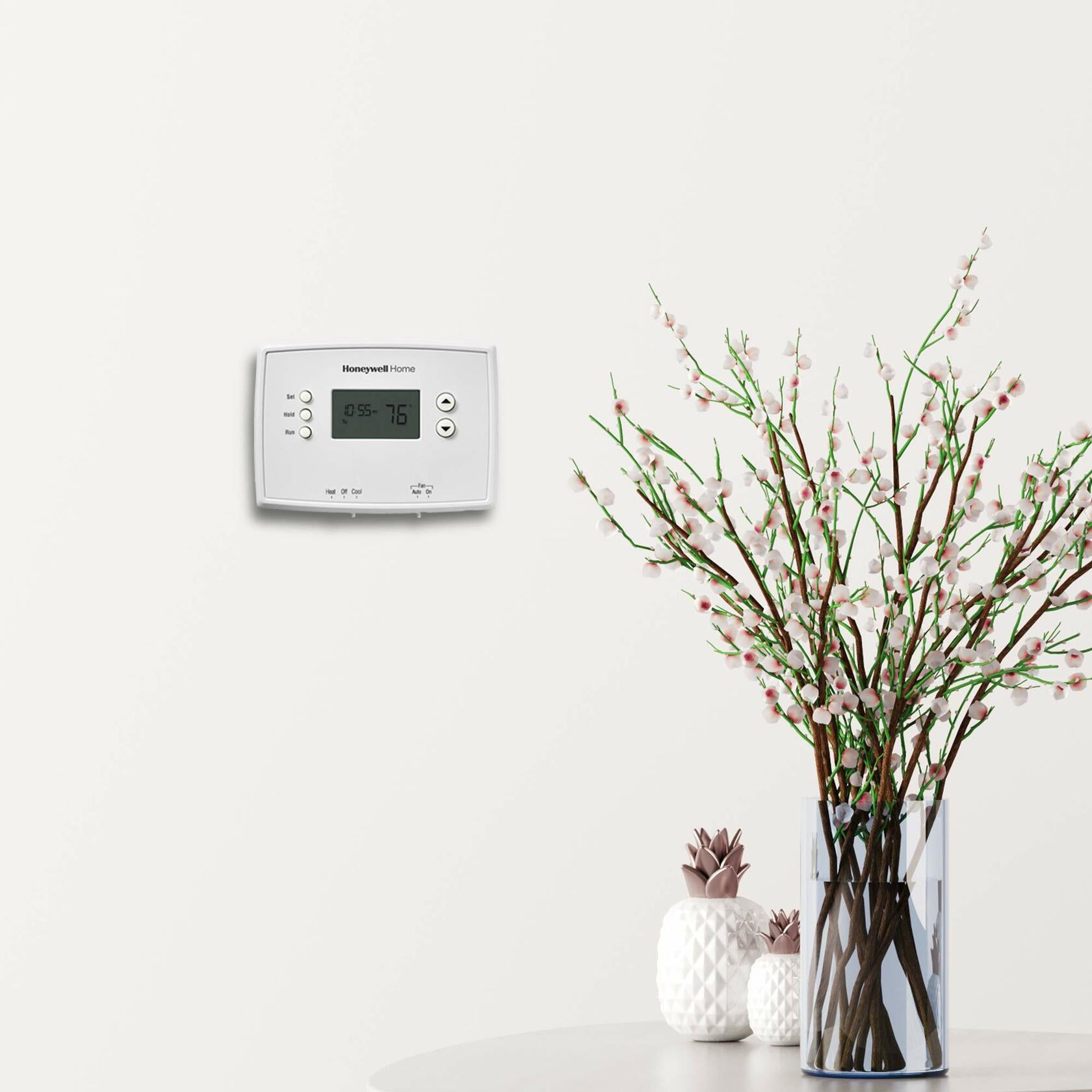 Honeywell Home RTH221B1039 RTH221B Programmable Thermostat, White